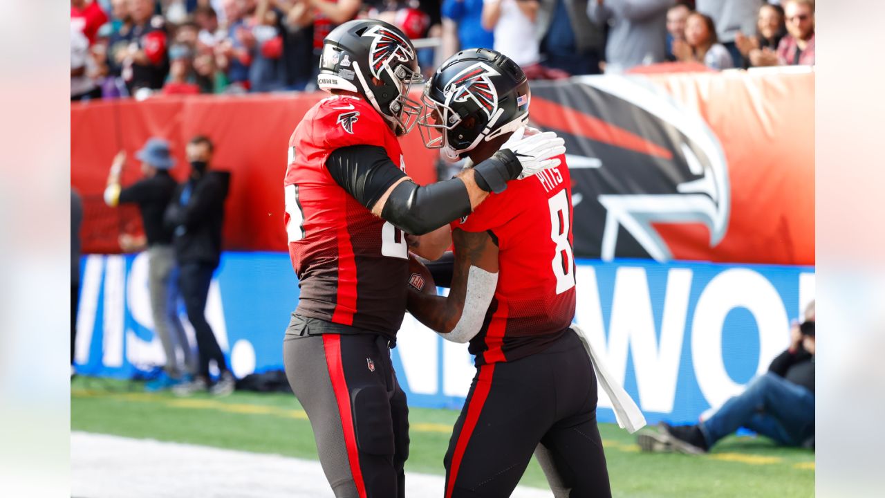 Atlanta Falcons tight end Kyle Pitts gets away from Seattle Seahawks  linebacker Jordyn Brooks during the first half of an NFL football game  Sunday, Sept. 25, 2022, in Seattle. (AP Photo/Ashley Landis