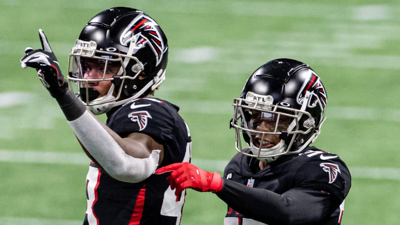 Atlanta Falcons LB Mykal Walker to Have Green Dot on Helmet