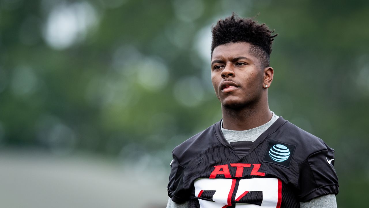 Grady Jarrett Praises Atlanta Falcons LB Foye Oluokun: NFL, 'Take Notice!'  - Sports Illustrated Atlanta Falcons News, Analysis and More