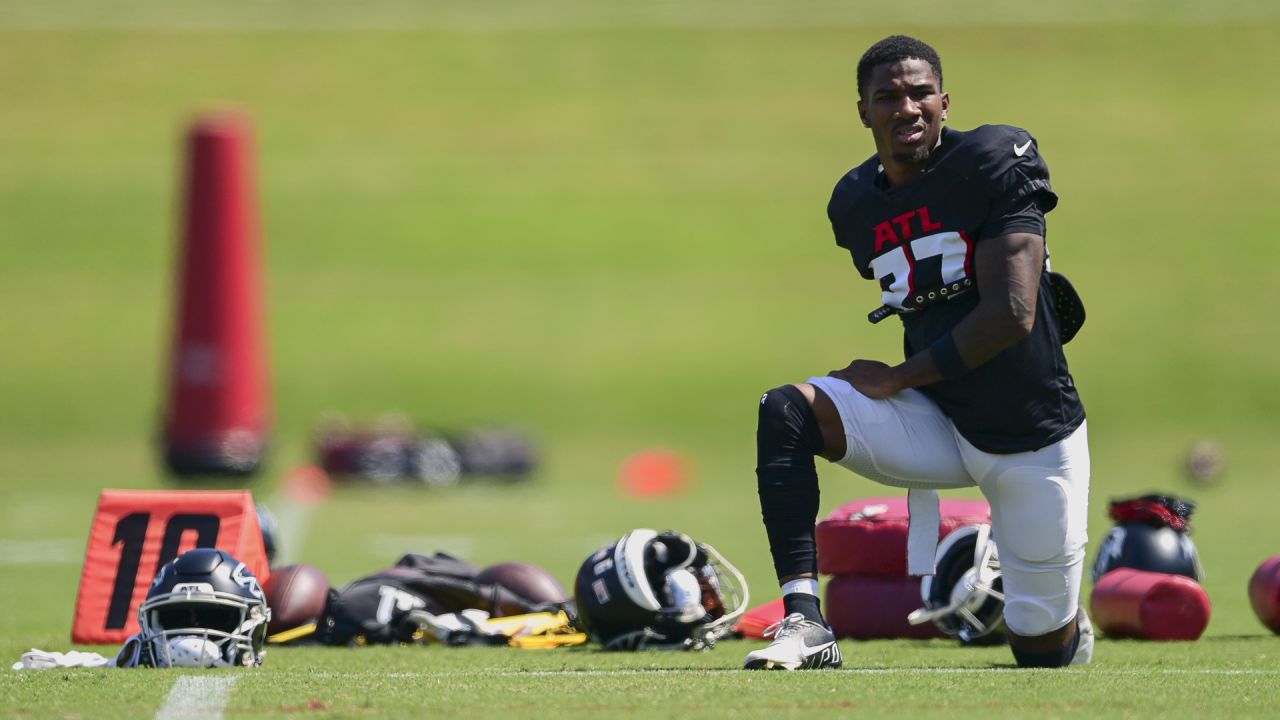 Shanna Lockwood/© 2022 Atlanta Falcons - Atlanta Falcons kicker Younghoe Koo  #7 during practice in Flowery Branch, Georgia, on …