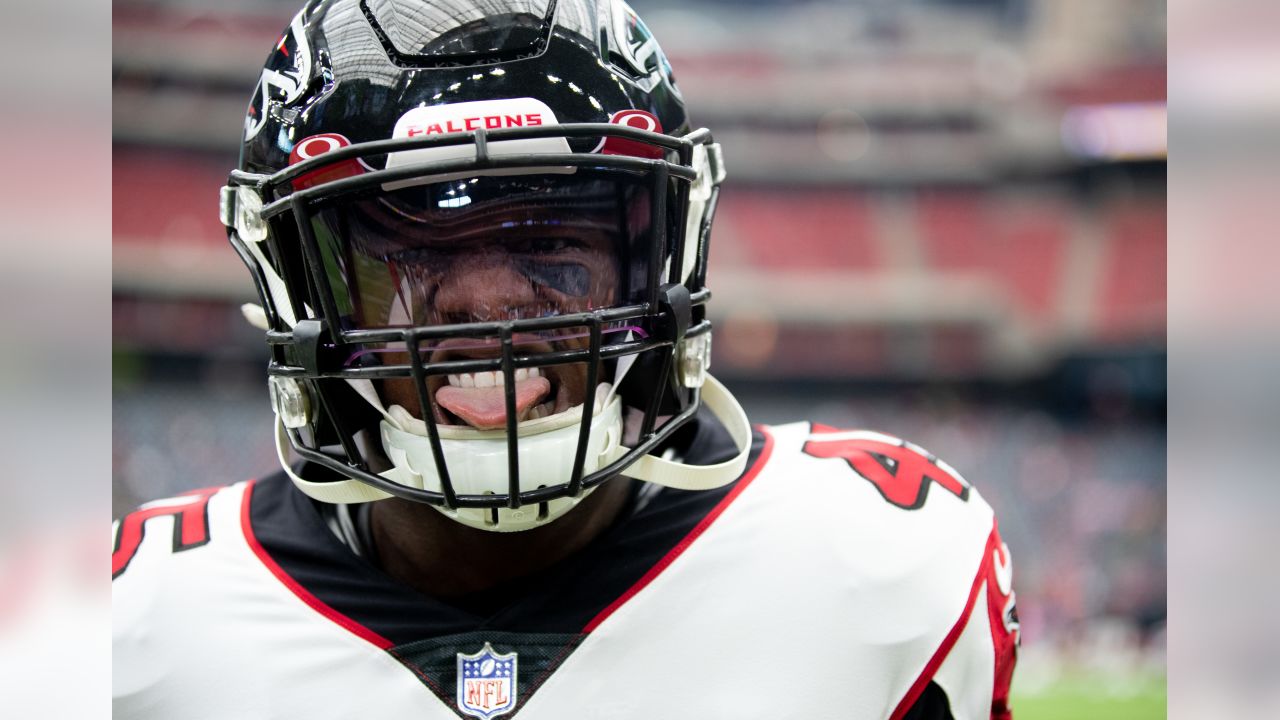 Houston Texans quarterback Deshaun Watson (4) runs against the Atlanta  Falcons during the first half of an NFL football game Sunday, Oct. 6, 2019,  in Houston. (AP Photo/Michael Wyke Stock Photo - Alamy