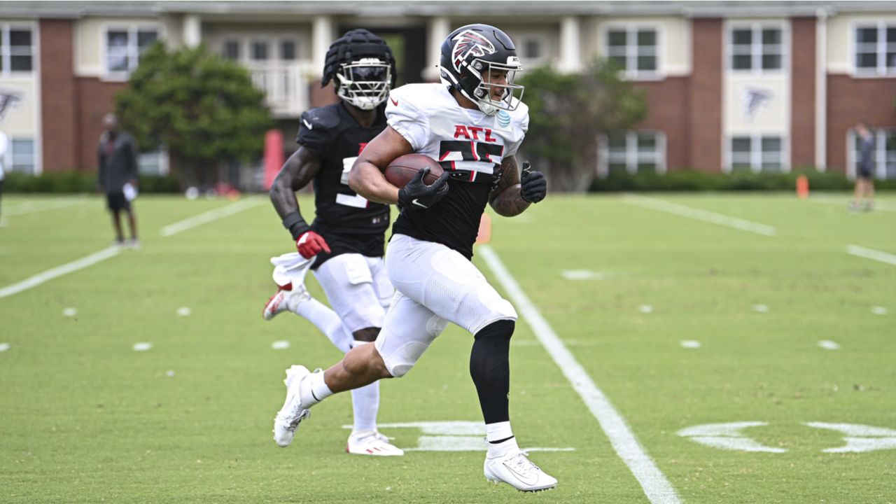 Shanna Lockwood - Atlanta Falcons running back Tyler Allgeier #25 during  practice in Atlanta, Georgia…