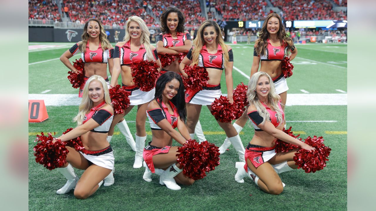 Atlanta Falcons Cheerleaders Gameday – Atlanta Falcons vs