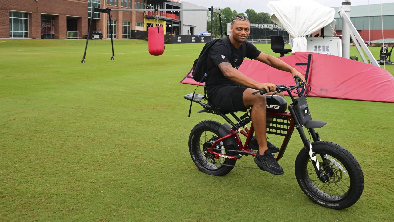 2022 Atlanta Falcons Training Camp Battles: WR3 - The Falcoholic