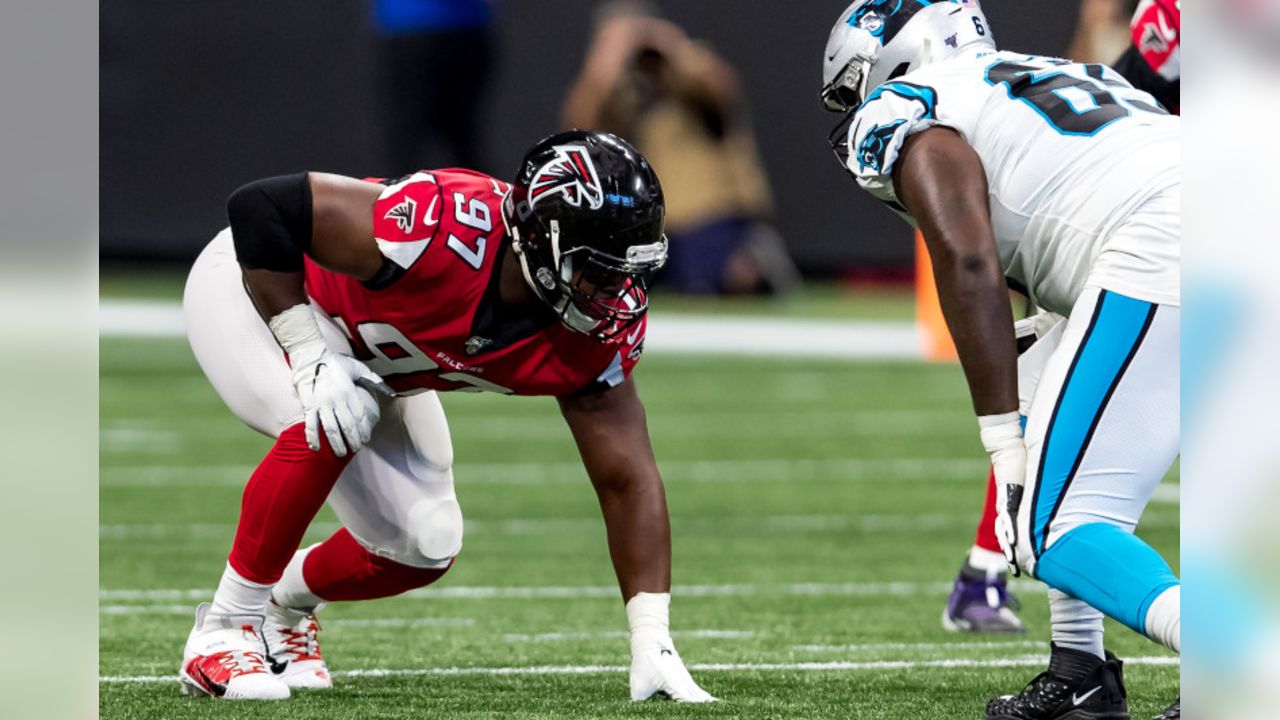 Atlanta Falcons defensive end Grady Jarrett looks on from the bench News  Photo - Getty Images