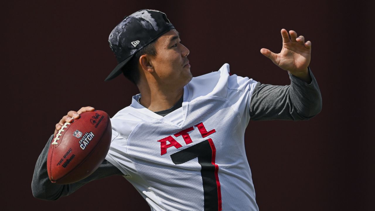 Falcons vs. 49ers Notebook: Mariota and Rushing Attack Fuels