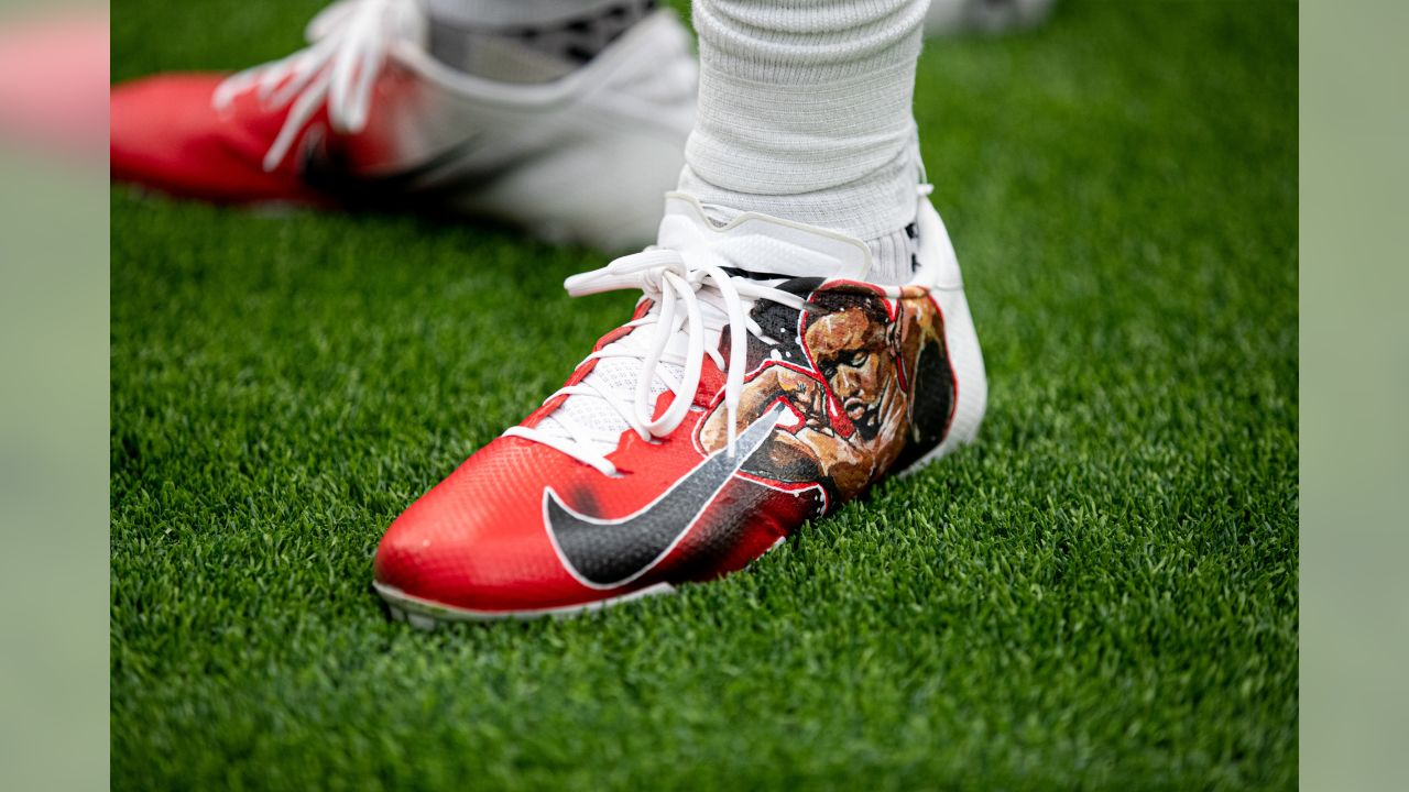 What Pros Wear: Kyle Pitts' Nike Vapor Untouchable Pro 3 Cleats