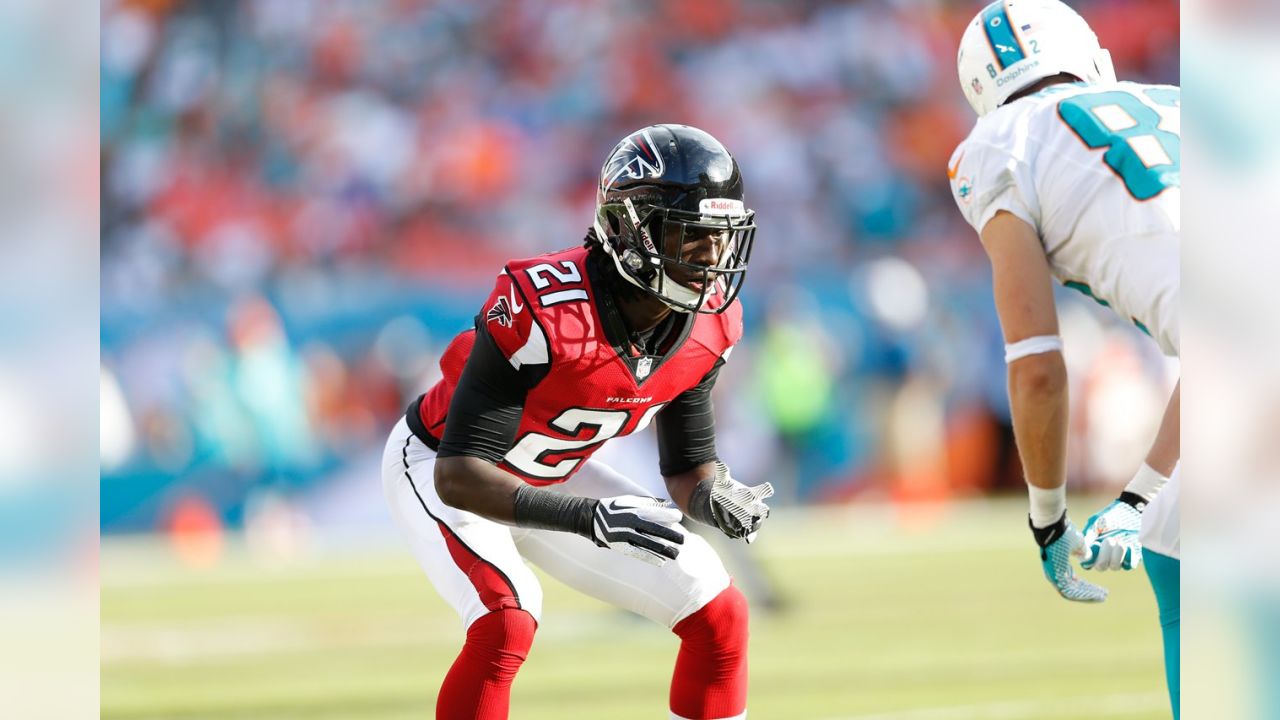 Falcons vs. Dolphins: Watch Jonathan Massaquoi - The Falcoholic