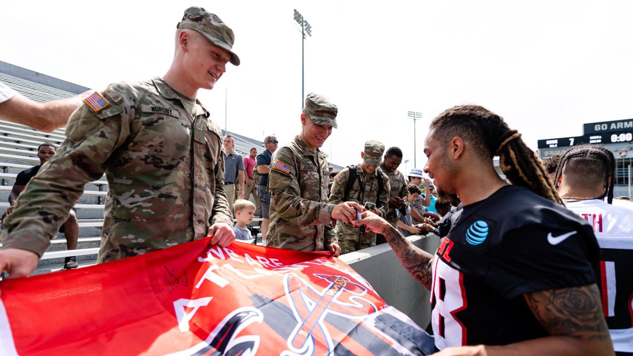 Atlanta falcons best sale military shirt