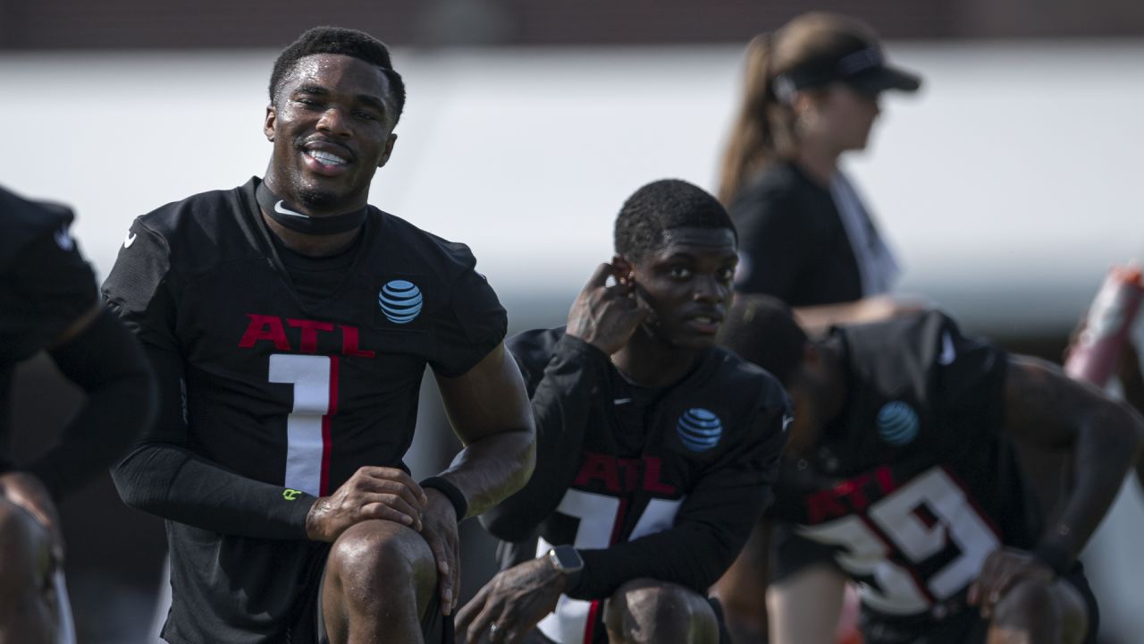 File:Atlanta Falcons training camp scrimmage, July 2016 4d.jpg