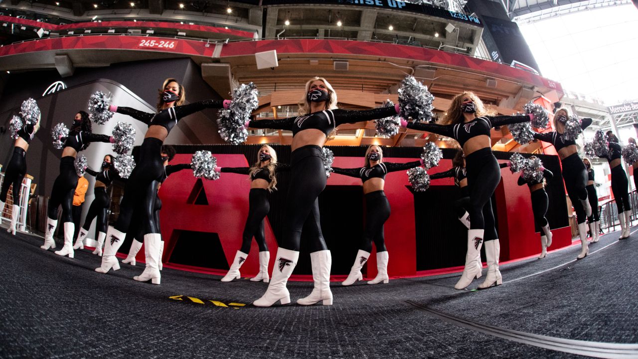 Atlanta Falcons Cheerleaders Nfl December 2nd Stock Photo