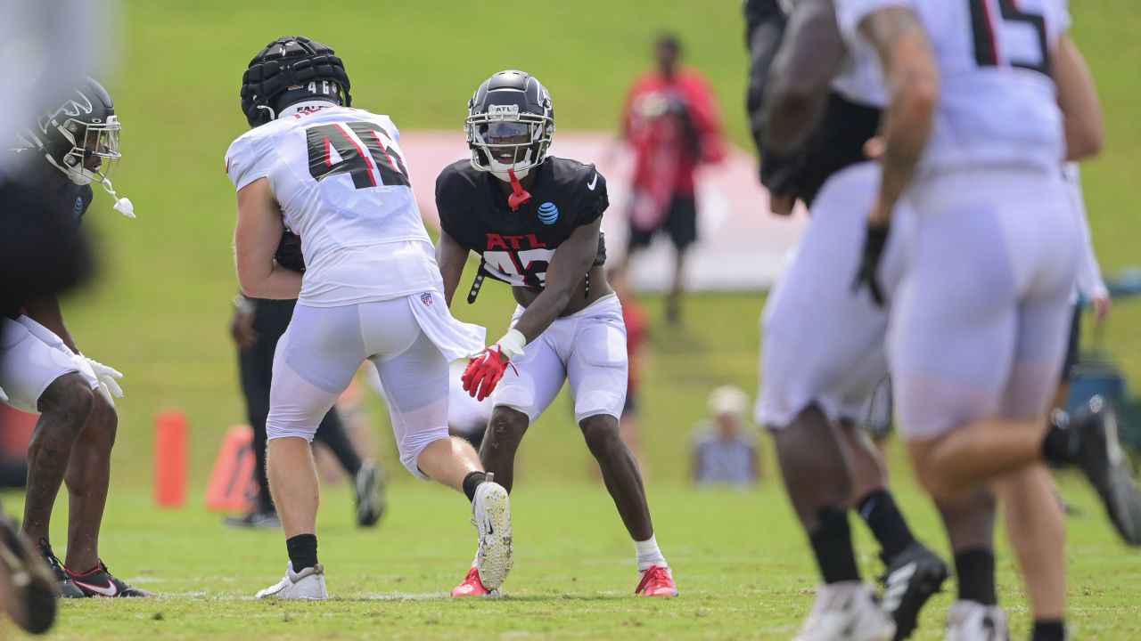 Camp report: A heavier DeAngelo Malone focused on technique, Marcus  Mariota, Feleipe Franks, Cordarrelle Patterson and more from Falcons  practice