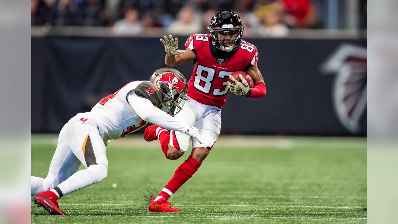 Atlanta Falcons guard Mike Johnson (79) catches a Matt Ryan pass for a  1-yard touchdown during the first quarter against the New Orleans Saints at  the Mercedes-Benz Superdome in New Orleans, Louisiana