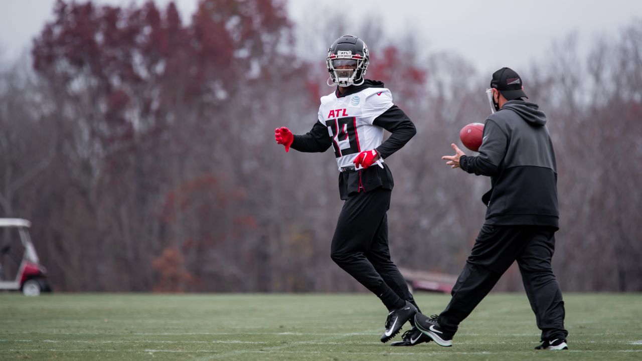 Atlanta Falcons defensive back T.J. Green (39) walks off the field