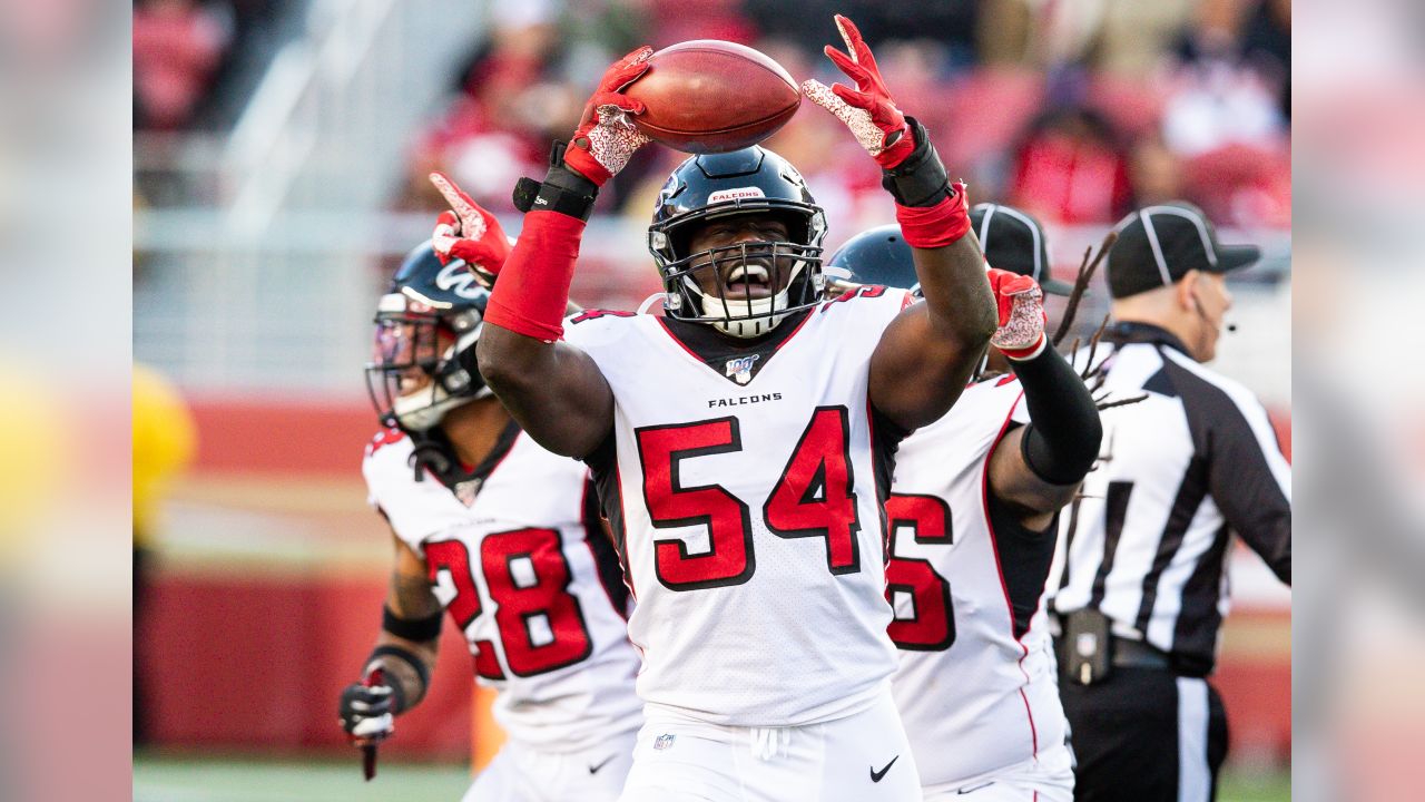 LB Foyesade Oluokun is having a breakout season for the Falcons