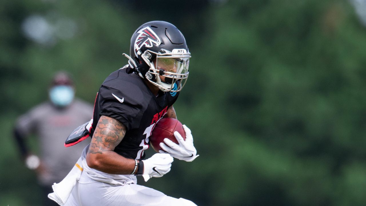 Atlanta Falcons safety Jaylinn Hawkins (32) runs during an NFL football  game against the Washington Commanders, Sunday, November 27, 2022 in  Landover. (AP Photo/Daniel Kucin Jr Stock Photo - Alamy