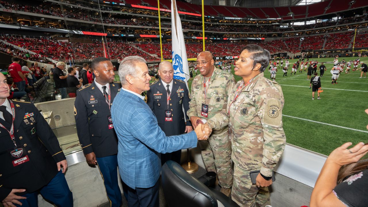 Atlanta Falcons' Ben Garland, Academy grad and Air Guardsman, wins NFL's  Salute to Service Award