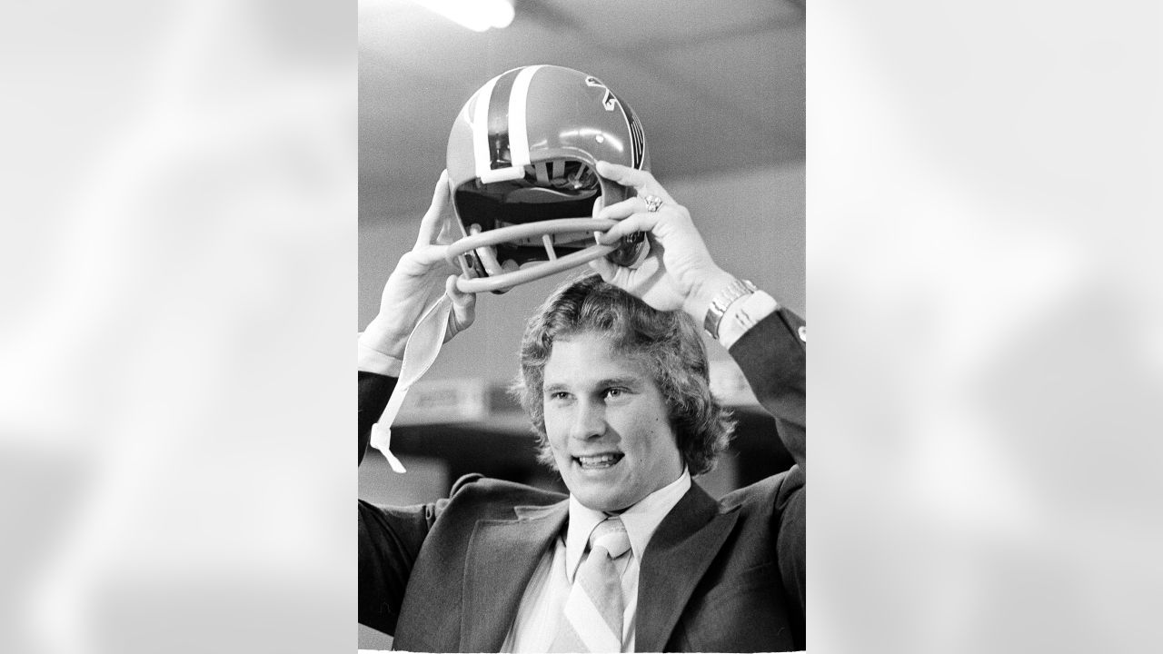 Today in Pro Football History: Rookie of the Year: Steve Bartkowski, 1975