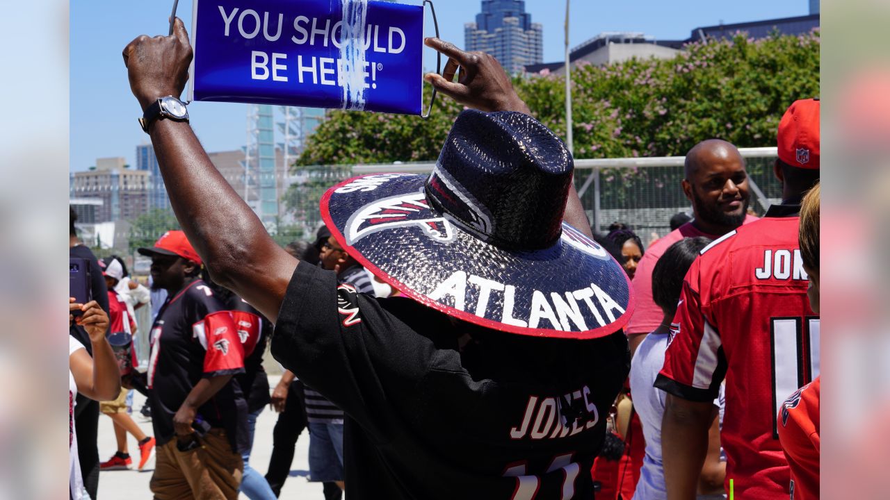 Photos: First day of fans at Falcons training camp