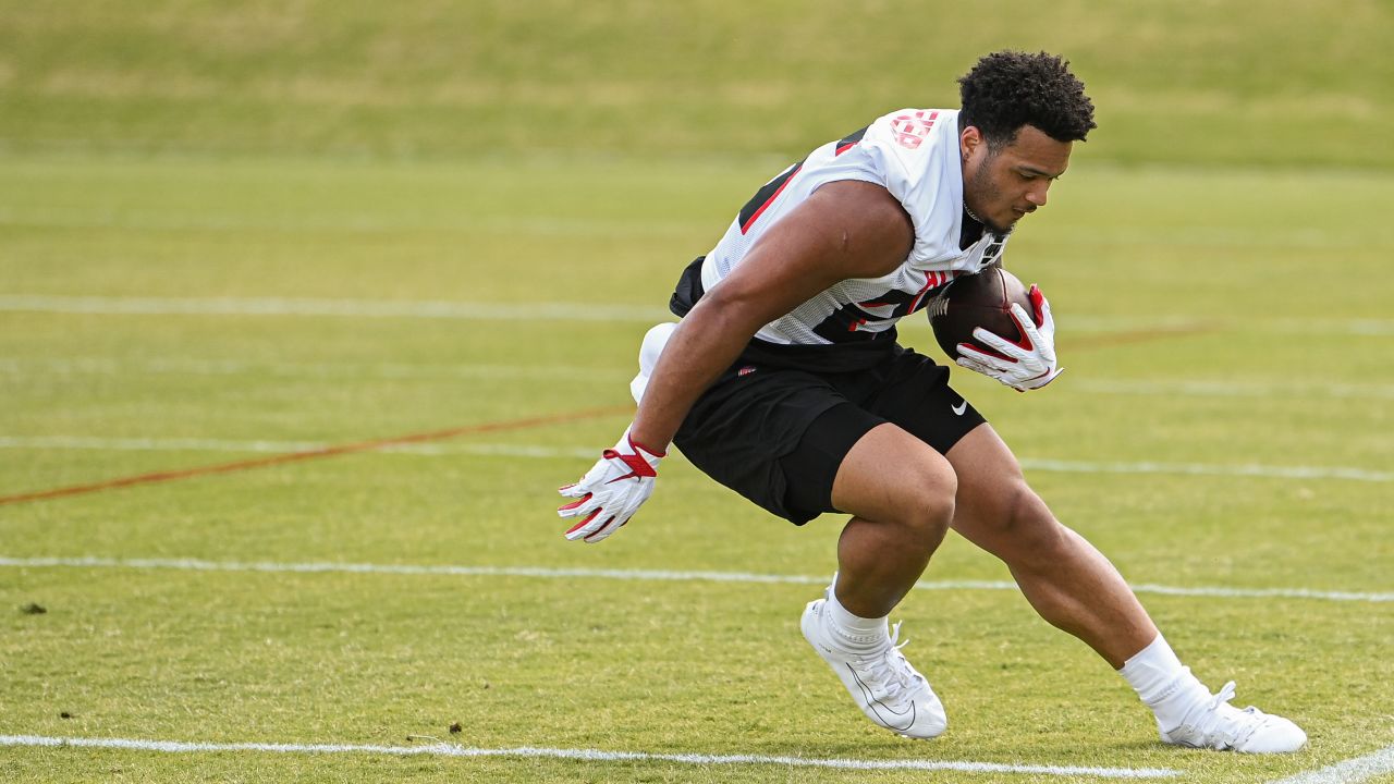 Shanna Lockwood - Atlanta Falcons running back Tyler Allgeier #25 during  practice in Atlanta, Georgia…