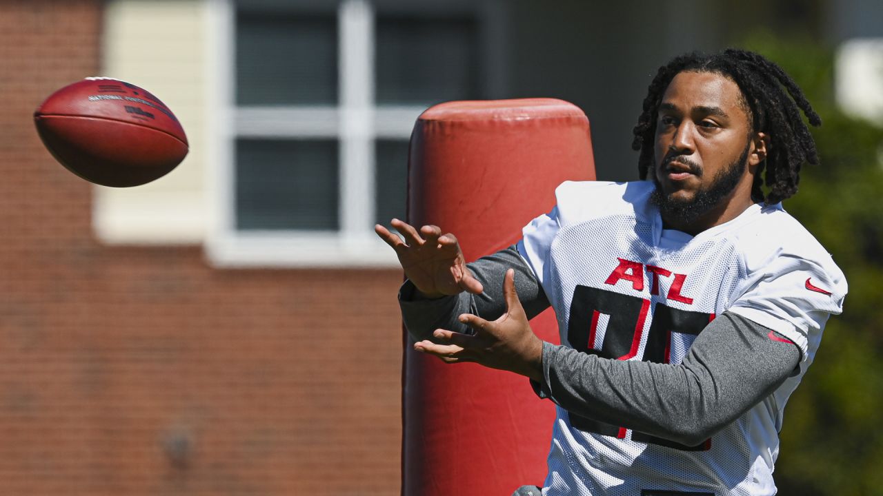 GradyHealth on X: Grady has joined forces with @AtlantaFalcons in support  of the Westside Falcons NFL Flag Football League! This program gives about  500 children an opportunity to play flag football at