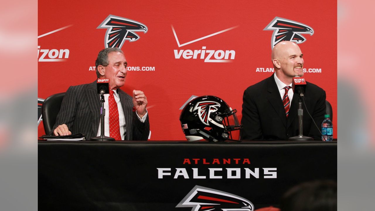 Falcons To Hire Clock And Replay Assistant - Steelers Depot