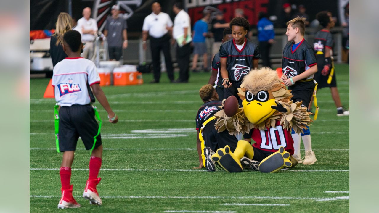 PHOTOS: NFL FLAG football teams take the field at Mercedes-Benz