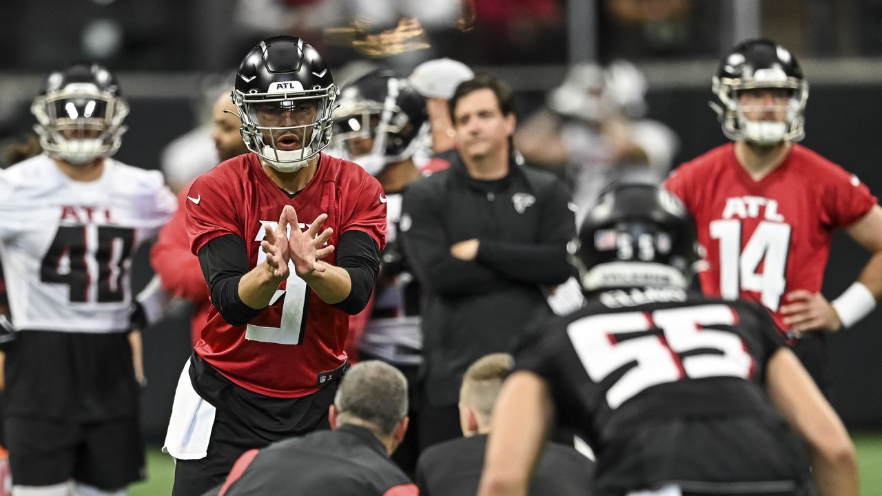 Atlanta Falcons hold open practice at Mercedes-Benz Stadium