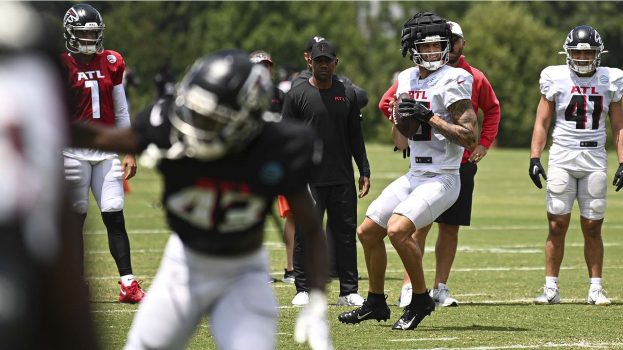 Falcons add receiver to 2022 preseason roster, release another