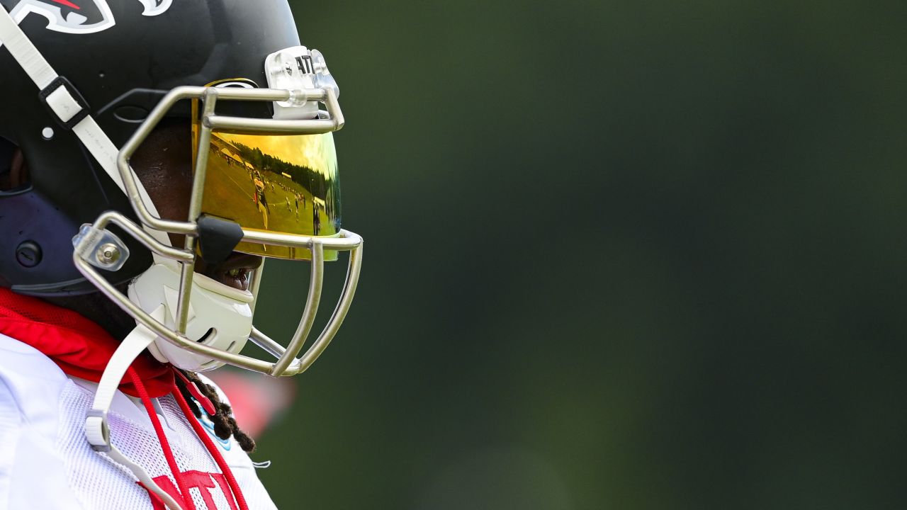 Atlanta Falcons Training Camp Notebook: Center Competition Back on as DL  Depth Depleting - Sports Illustrated Atlanta Falcons News, Analysis and More