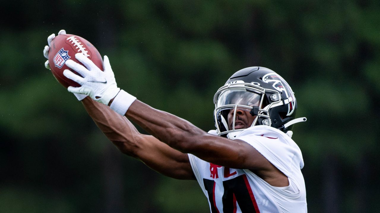 Atlanta Falcons tight end John Raine (89) walks off the field