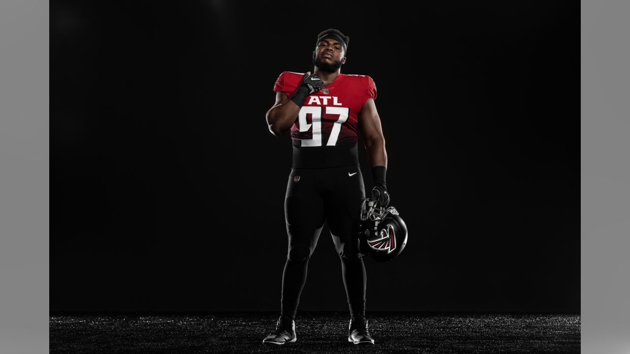 Atlanta Falcons Go Back To Black Unveil New Uniforms - team pro gamers uniform roblox