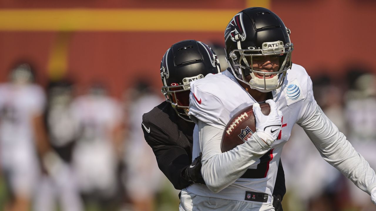 Atlanta Falcons safety Dean Marlowe (21) lines up during the