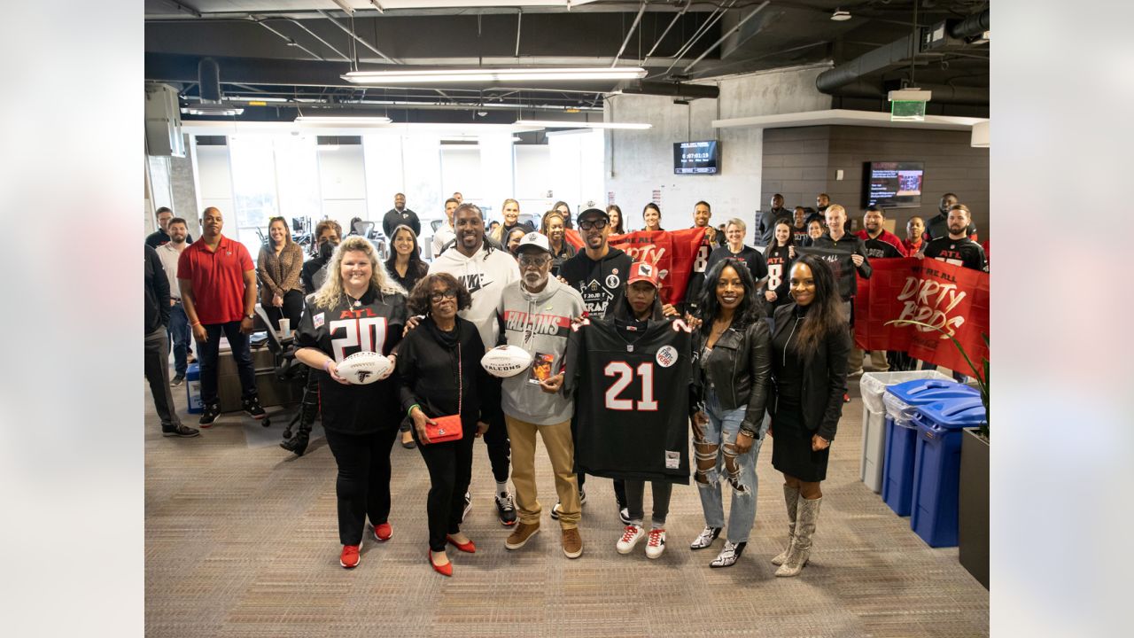 Atlanta Falcons fan Henry Ison selected as 2021 NFL fan of the year