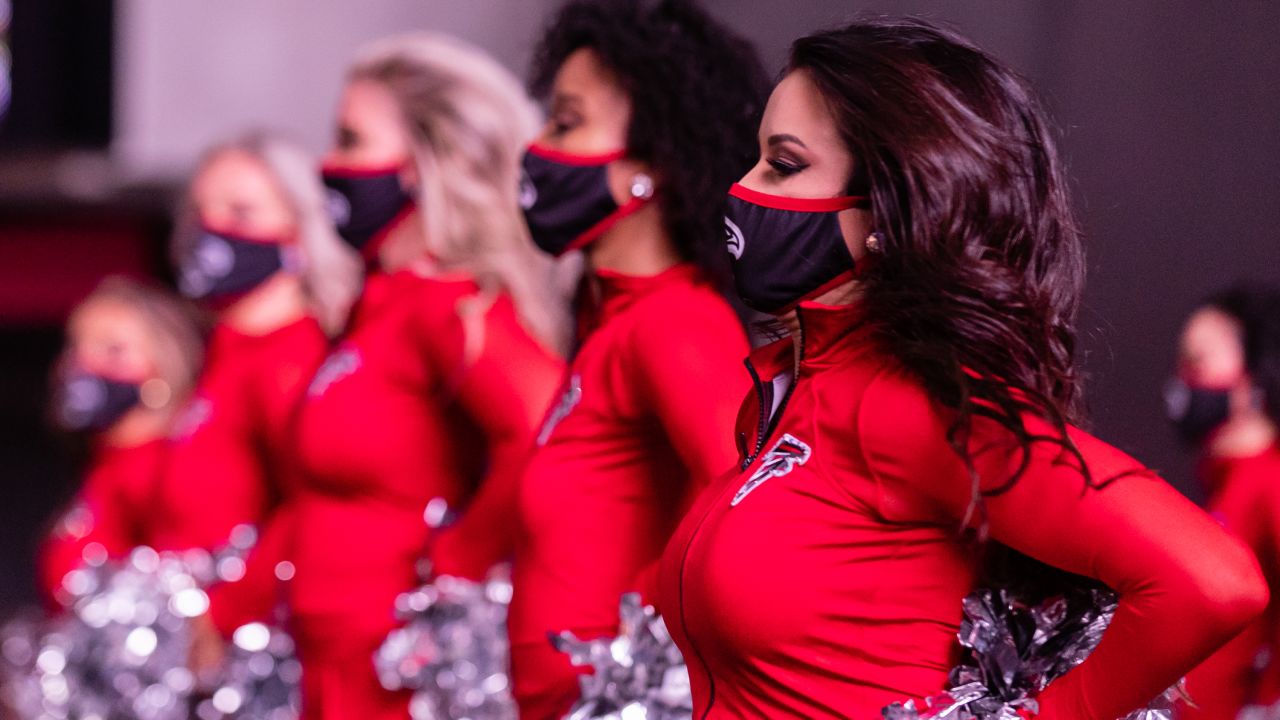 Atlanta Falcons Cheerleader Receives Surprise Wedding Proposal