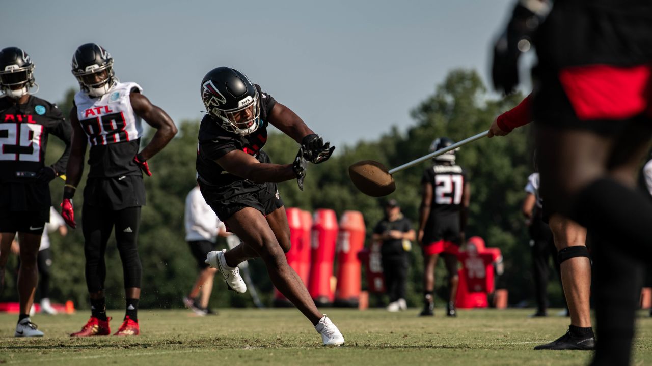 Atlanta Falcons hosting open training camp practice at Mercedes-Benz  Stadium - The Falcoholic