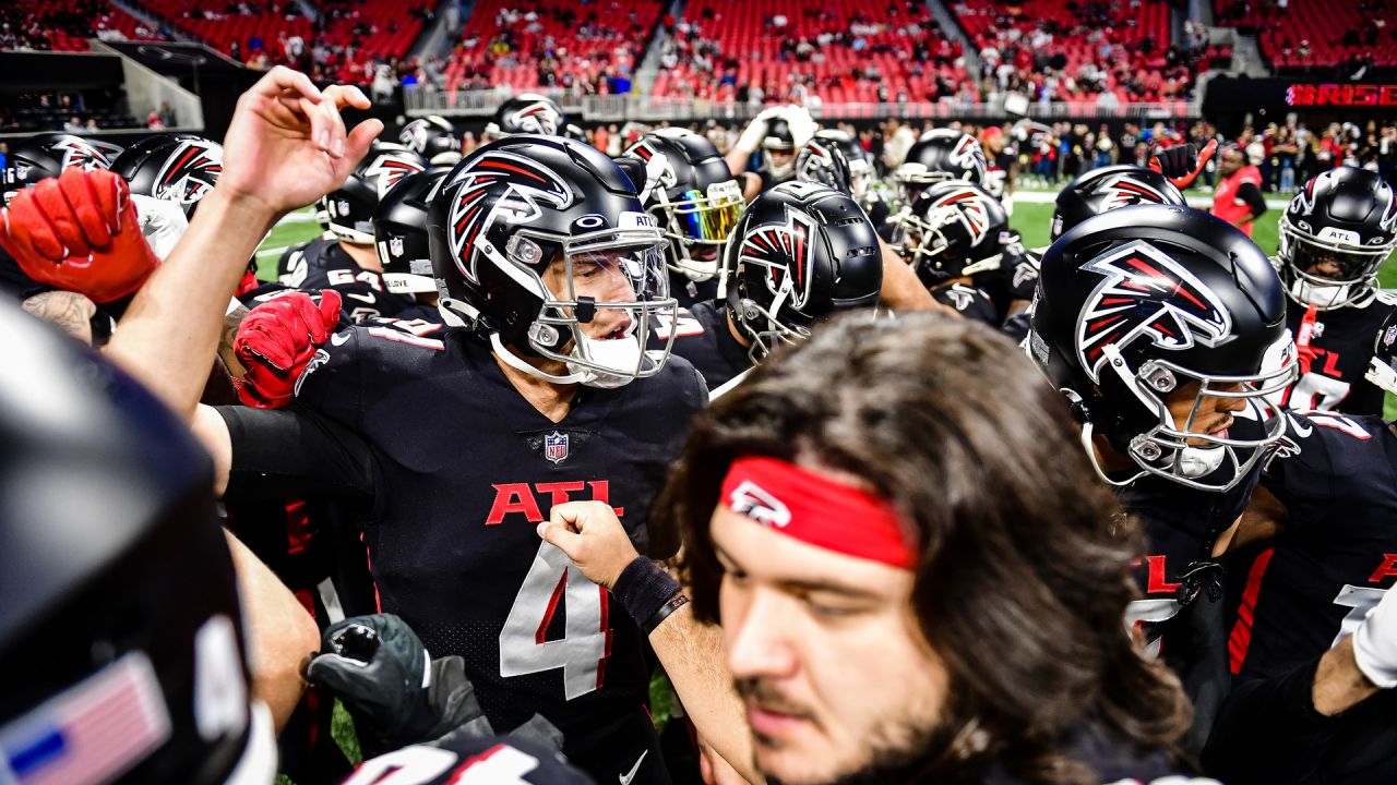 Game Photos  Week 18 Falcons vs Buccaneers