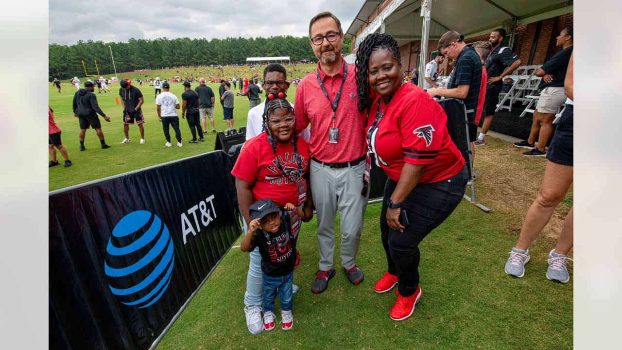 Atlanta Falcons host special groups during AT&T Training Camp