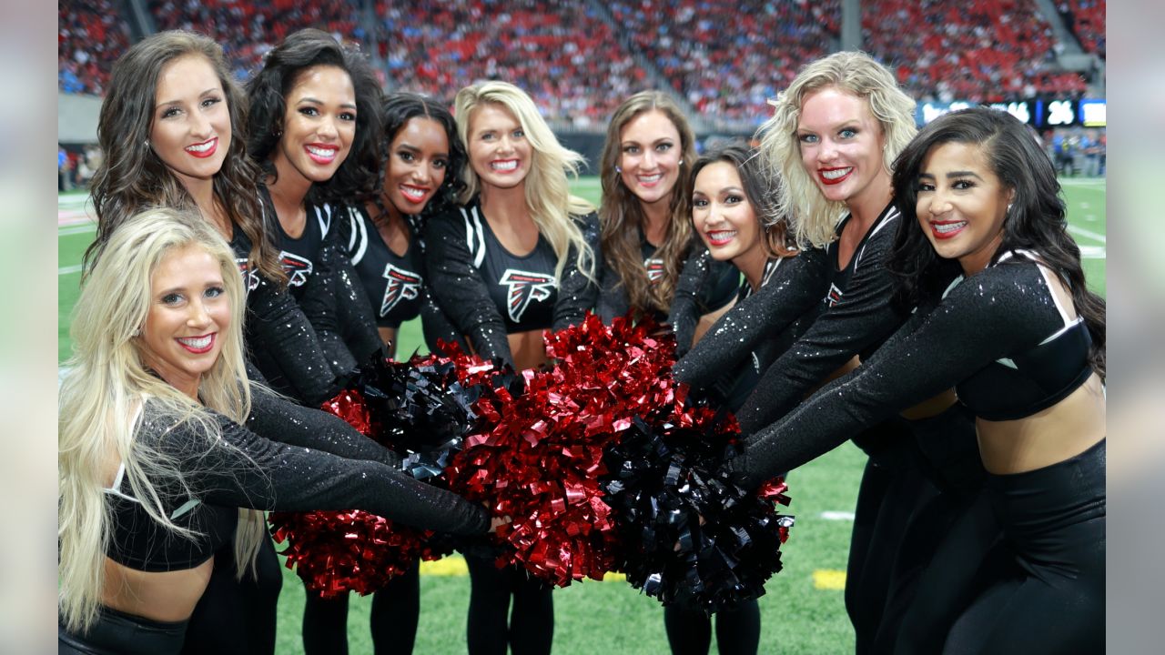 Atlanta Falcons Cheerleaders Gameday – Atlanta Falcons vs