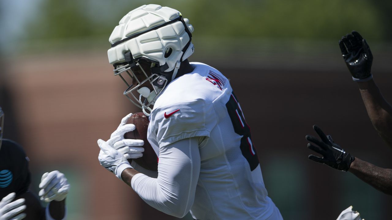 He's relentless': How Tre Flowers is stepping up, making an impact on the  Falcons secondary