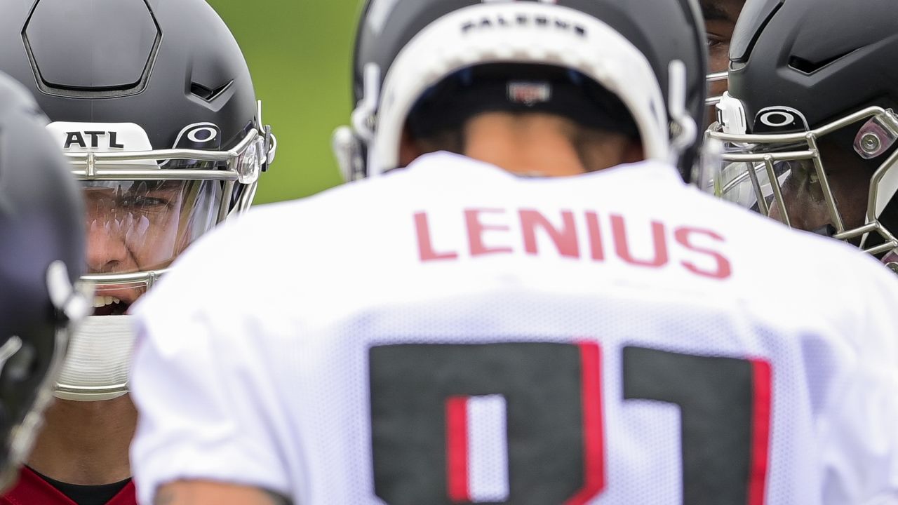 New Falcons unveil uniform numbers; Desmond Ridder and Lorenzo Carter  change - The Falcoholic