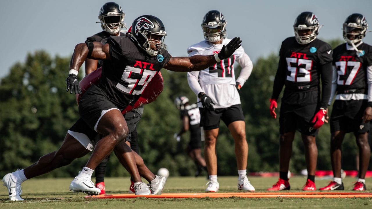 WATCH: Atlanta Falcons show why UGA shouldn't mess with classic uniforms