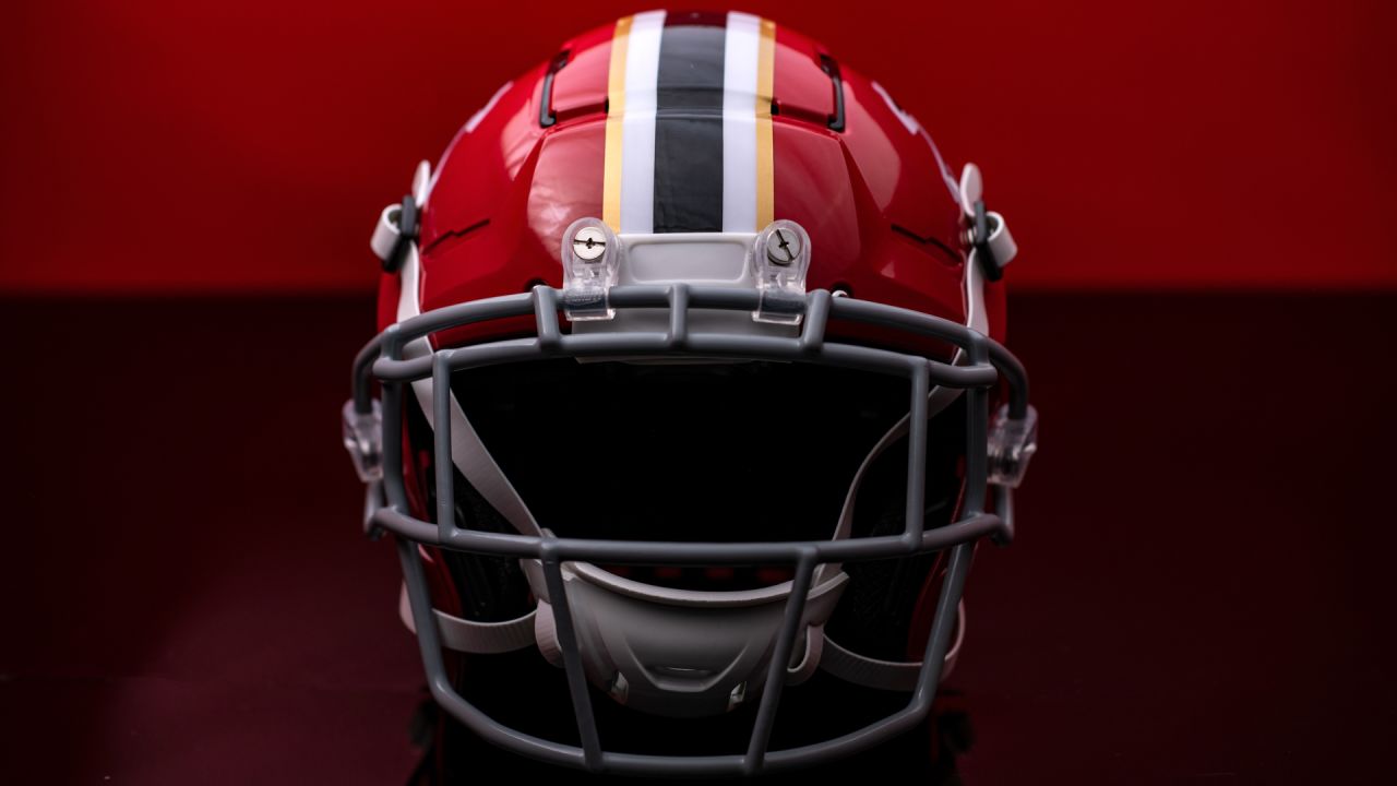 red atlanta falcons helmet