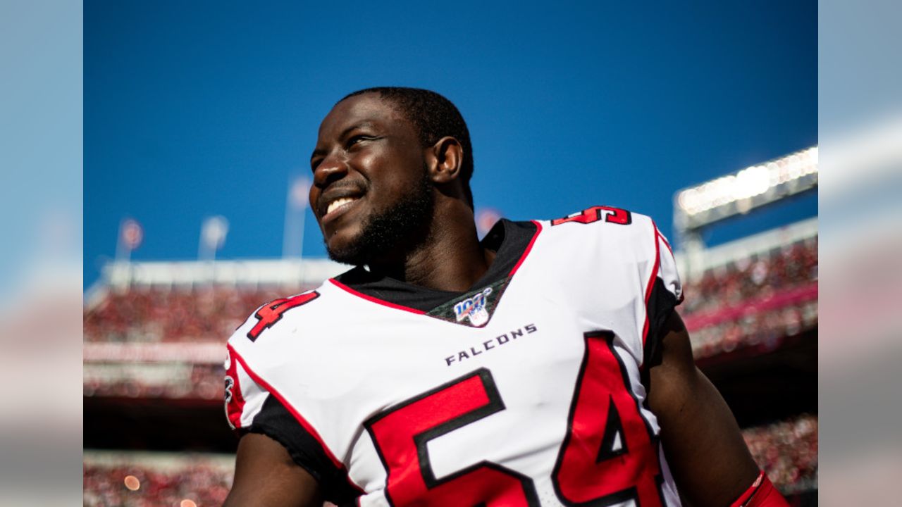 The Atlanta Falcons should not resign Foye Oluokun