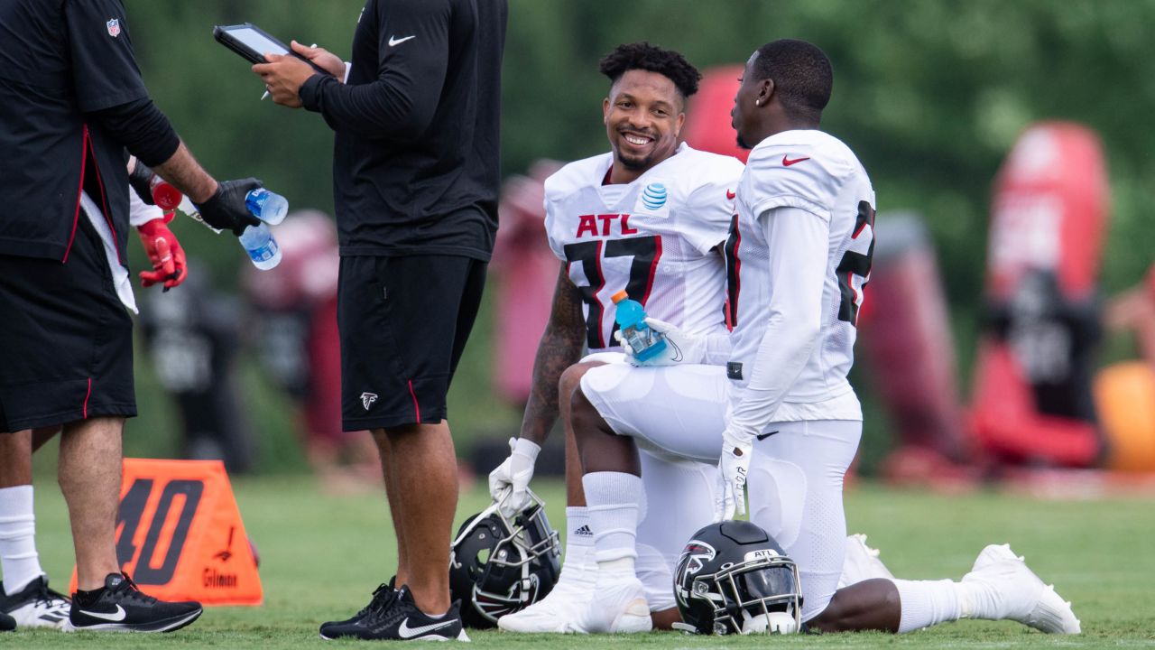 Atlanta Falcons DB Jaylinn Hawkins: NFL Best-Kept Secret? - Sports  Illustrated Atlanta Falcons News, Analysis and More