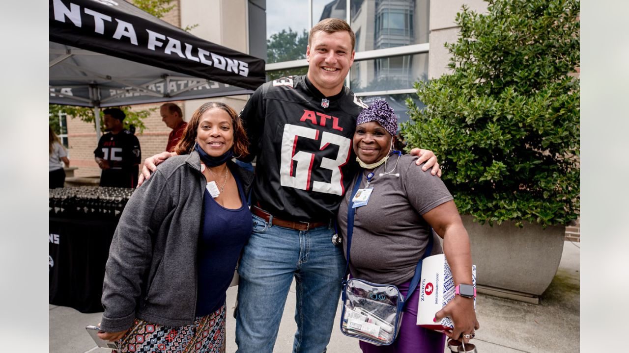 Official atlanta falcons chris lindstrom 95. pff grade highest rated player  in the NFL shirt, hoodie, sweater, long sleeve and tank top