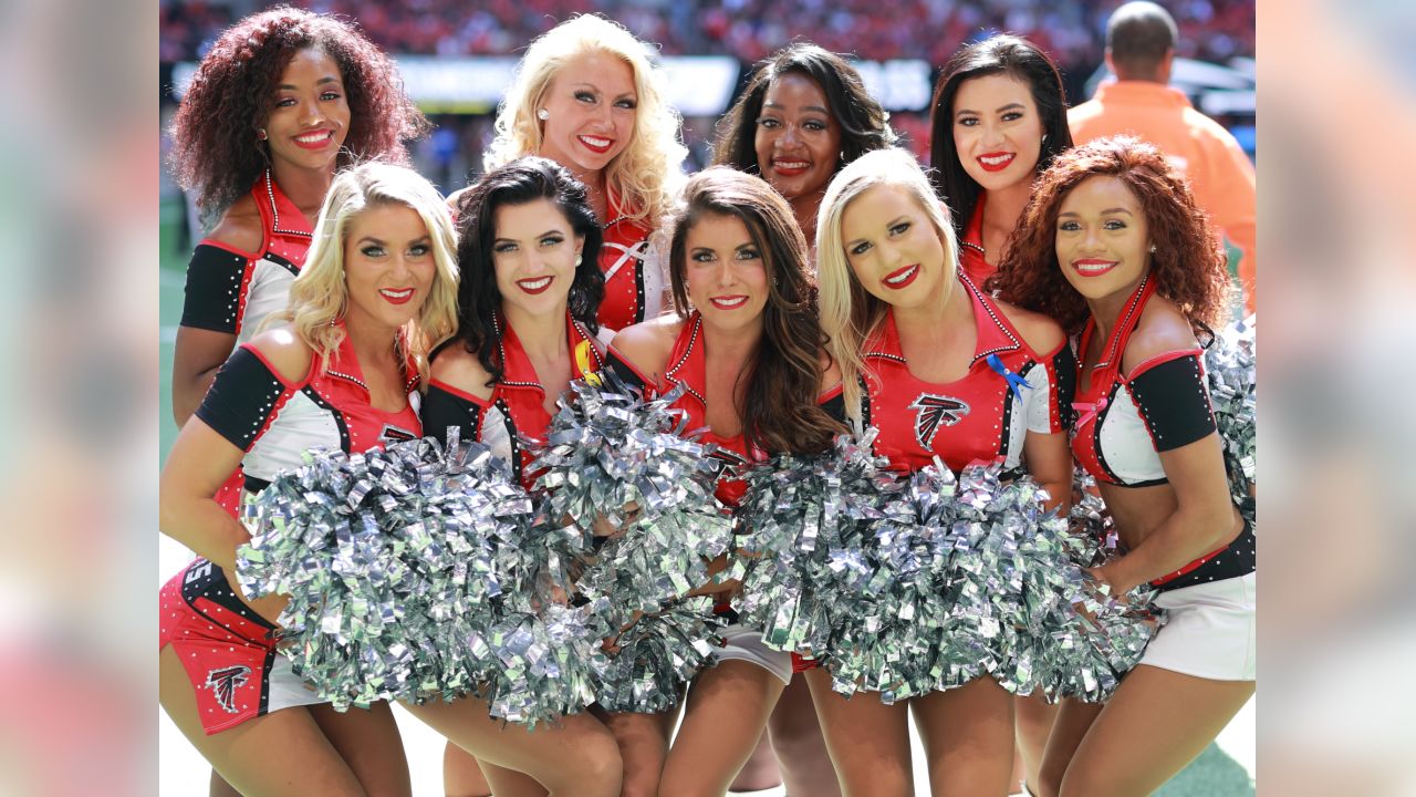 Atlanta Falcons Cheerleaders Gameday – Atlanta Falcons vs