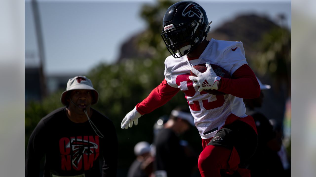 Atlanta Falcons #59 De'Vondre Campbell White Game Jersey