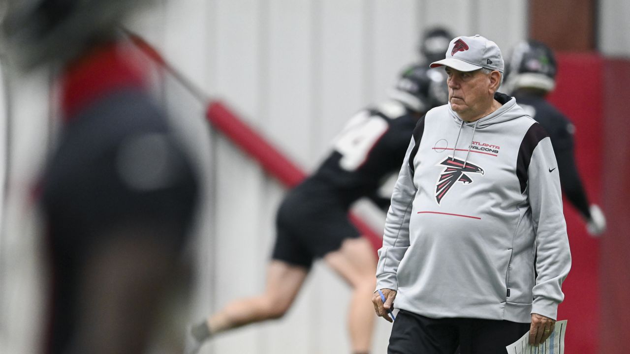 New Falcons unveil uniform numbers; Desmond Ridder and Lorenzo Carter  change - The Falcoholic