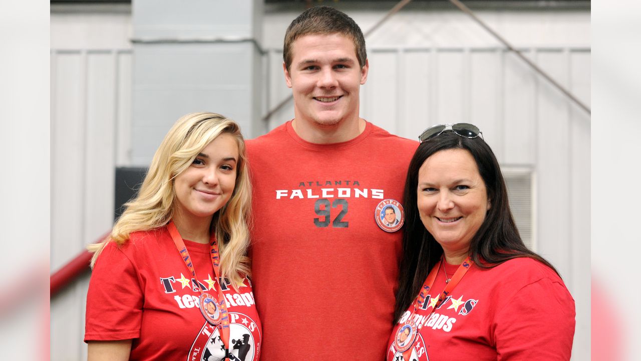 TAPS families spend a unique, rewarding four-day weekend with Falcons as  part of Salute to Service